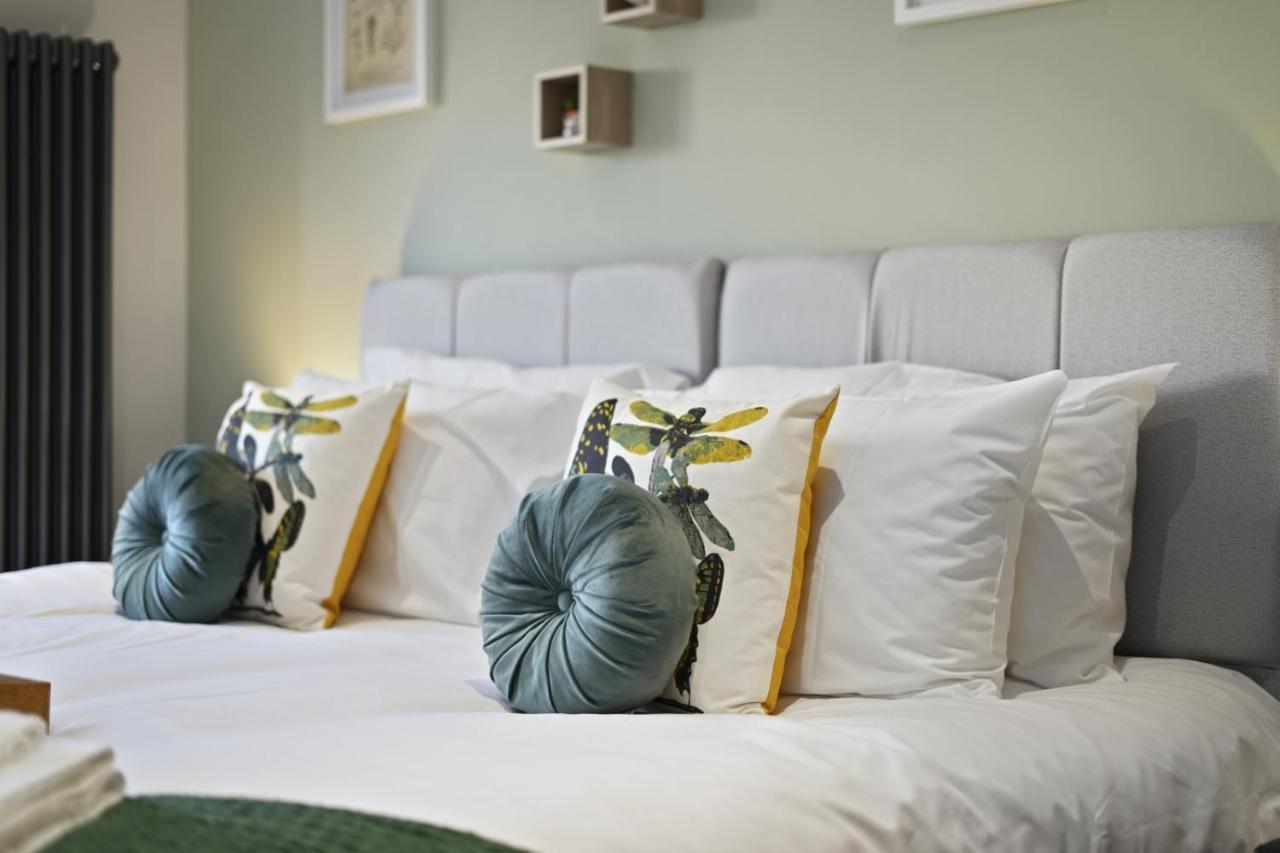 Super Funky Spire View Cottage - Free Gated Parking - Ultra Wifi Canterbury Ngoại thất bức ảnh